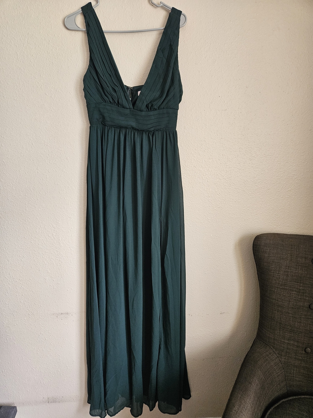 Sleeveless Deep V Maxi Dress in Dark Green